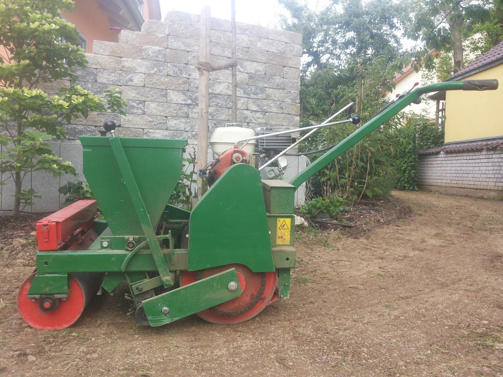 Erdbauten von Gartenservice Andreas Brummer